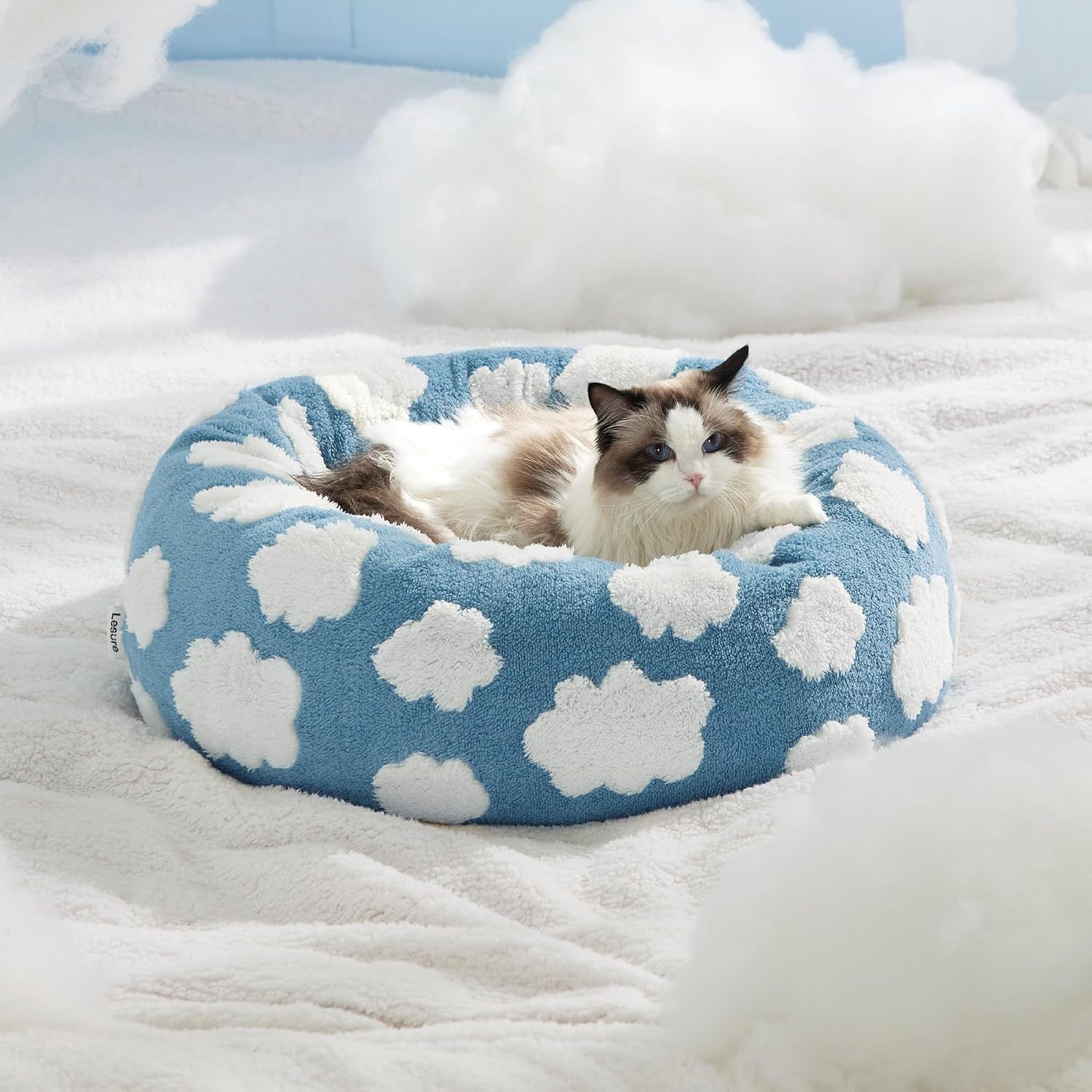 Cozy Donut Cat Bed with Anti-Slip Bottom & Plush Lining - EzPets Shop
